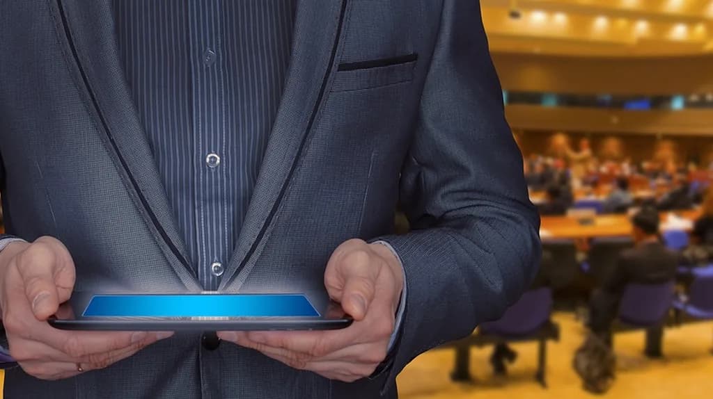 Here is the main purpose of organizing corporate seminars